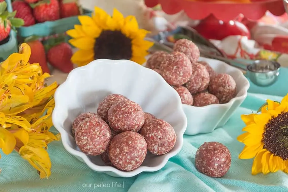 Strawberry Lemonade Bites