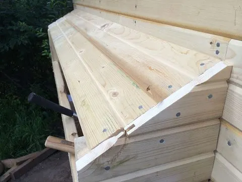 Nesting Box with Tongue and Groove Siding Build