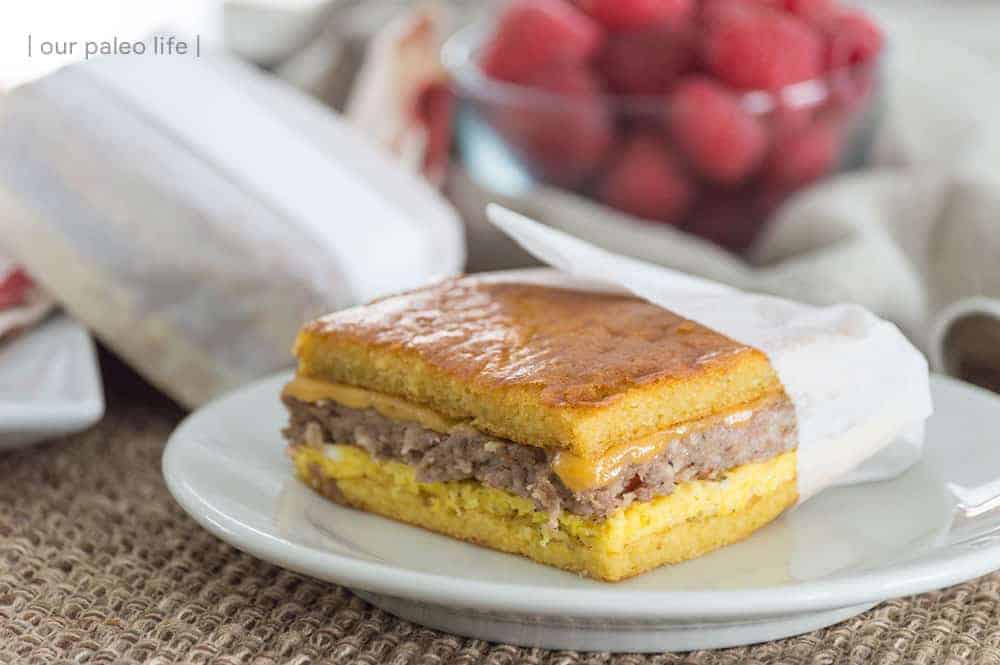 Low Carb Breakfast Sandwiches {2g carbs per sandwich}