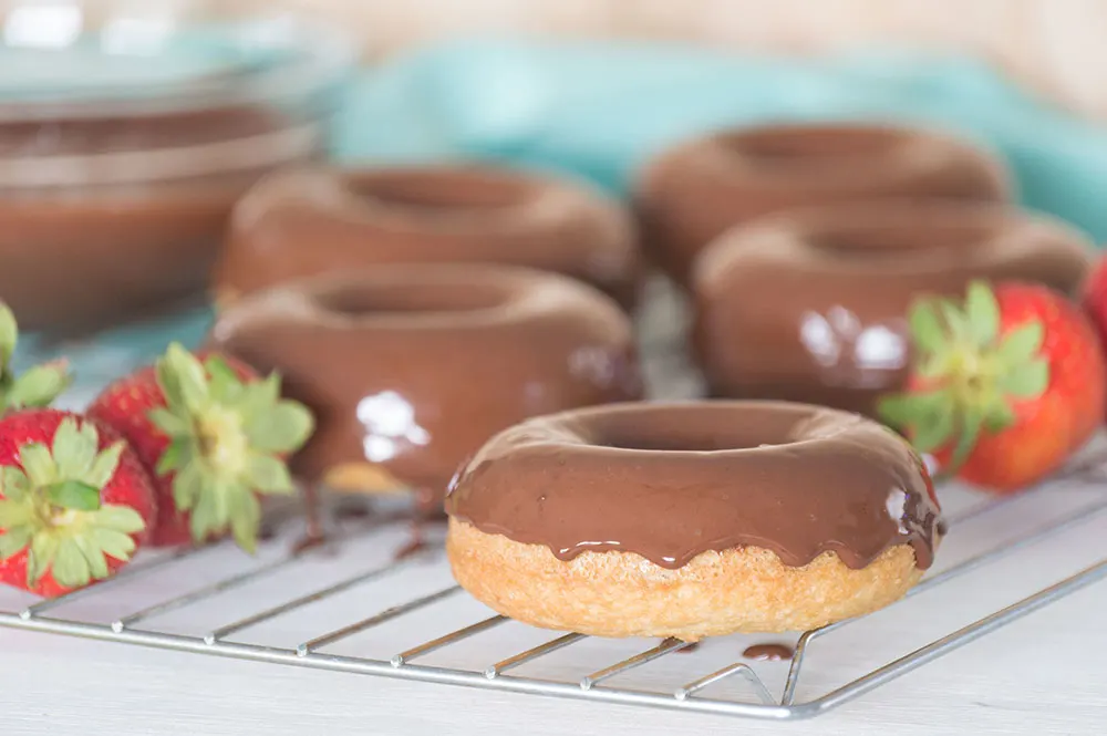 Ket Donuts with Chocolate Glaze