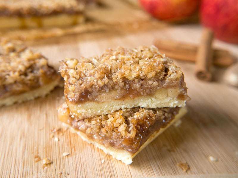 Paleo Apple Pie Bars | Merit + Fork Paleo Apple Pie Bars | Merit + Fork