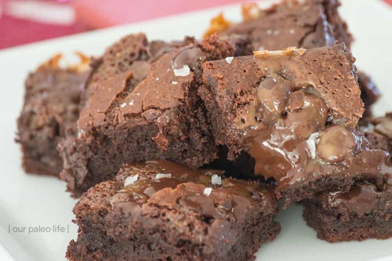 Sea Salt Caramel Paleo Brownies {grainfree; dairyfree}