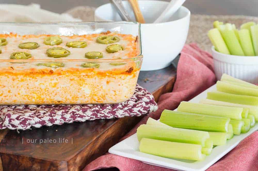 Low-Carb Buffalo Chicken Dip {keto}