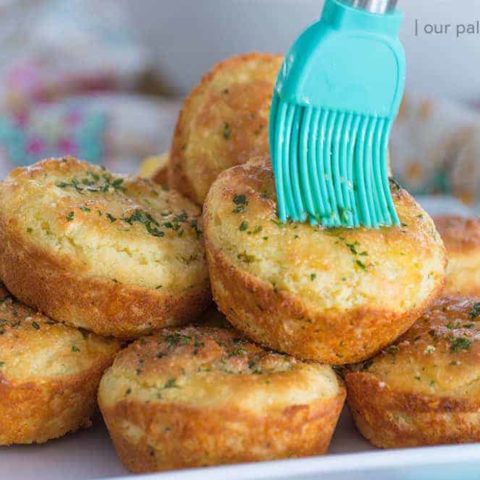 Cheddar Garlic Biscuits