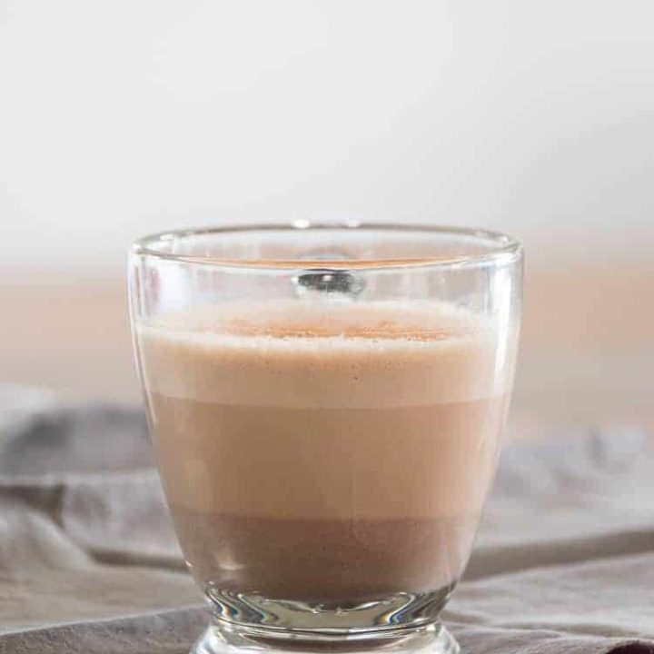 Maca Cocoa Latte {low-carb; dairy-free option; coffee alternative}