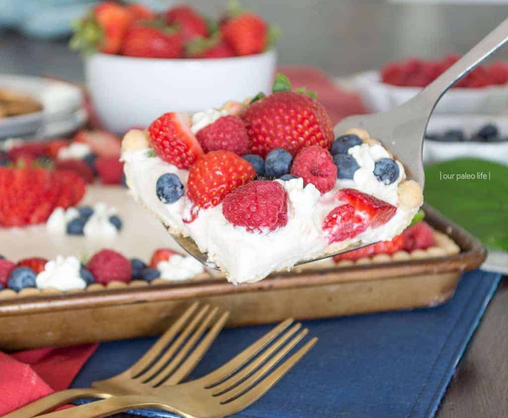 No-Bake Lemon Berry Cheescake {primal, low-carb}