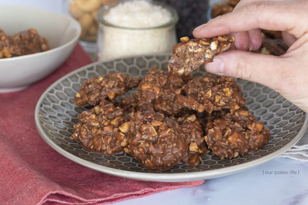 Keto No-Bake Chocolate Cookies