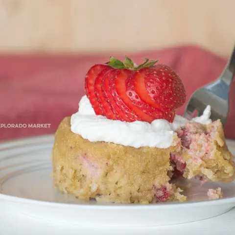 Keto Strawberry Mug Cake