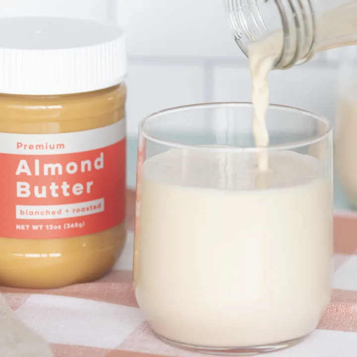 1-Minute Almond Milk
