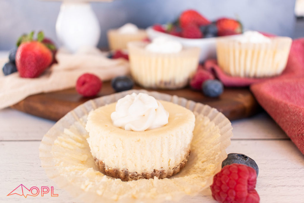 Mini Keto Cheesecakes