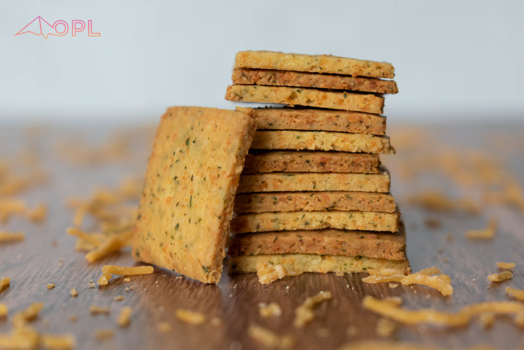 Crunchy Keto Crackers