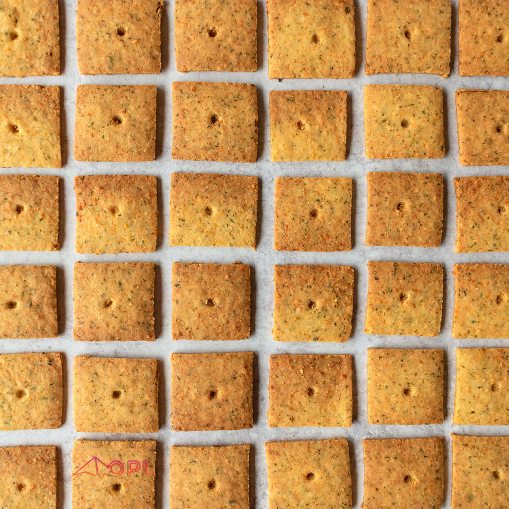 Crunchy Keto Crackers