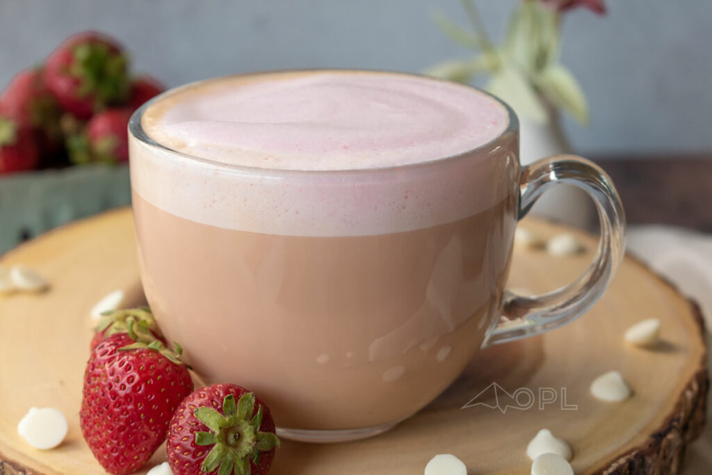 Keto Strawberry White Chocolate Latte