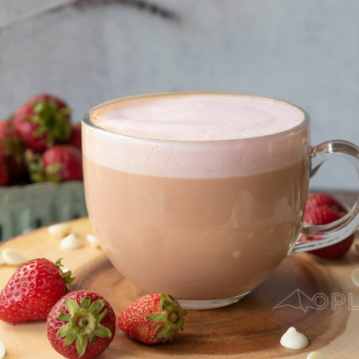 Sugar-Free Strawberry White Chocolate Latte