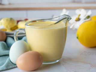 Easy Hollandaise Sauce